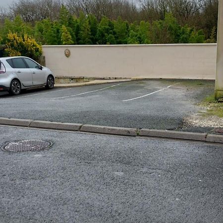 Maisonnette Saintes Exterior foto